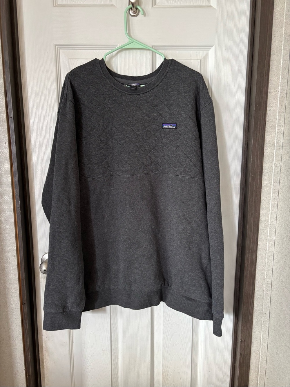 Patagonia Men's Dark Charcoal Quilted Crewneck Sweatshirt